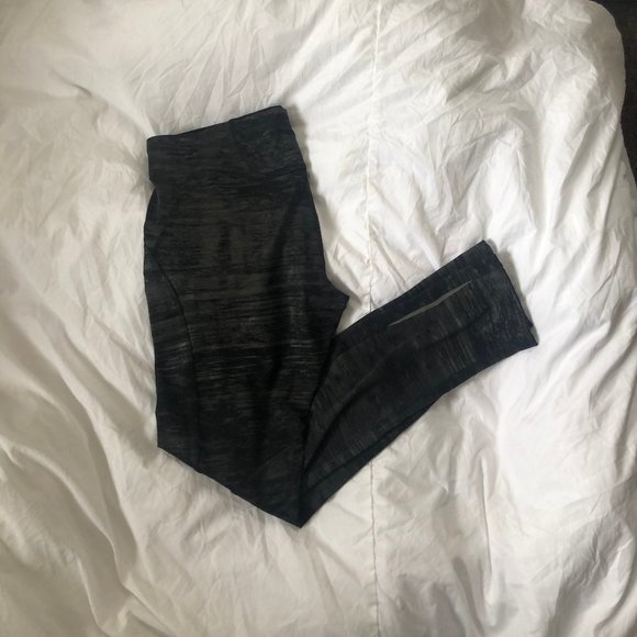 North Face Active Leggings with Drawstring - Picture 2 of 5